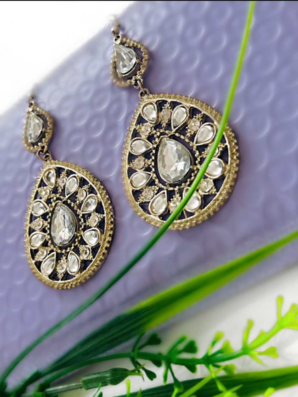 Classy Gold Teardrop Crystal Filigree Earrings